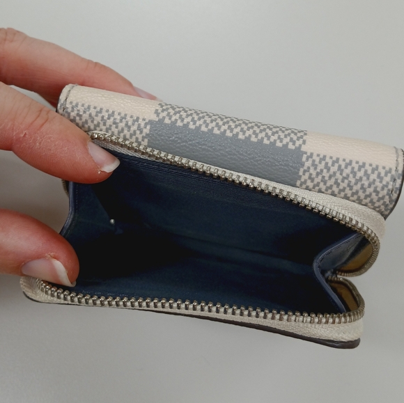 Coach Grey & White Plaid Folding Wallet - Picture 9 of 9